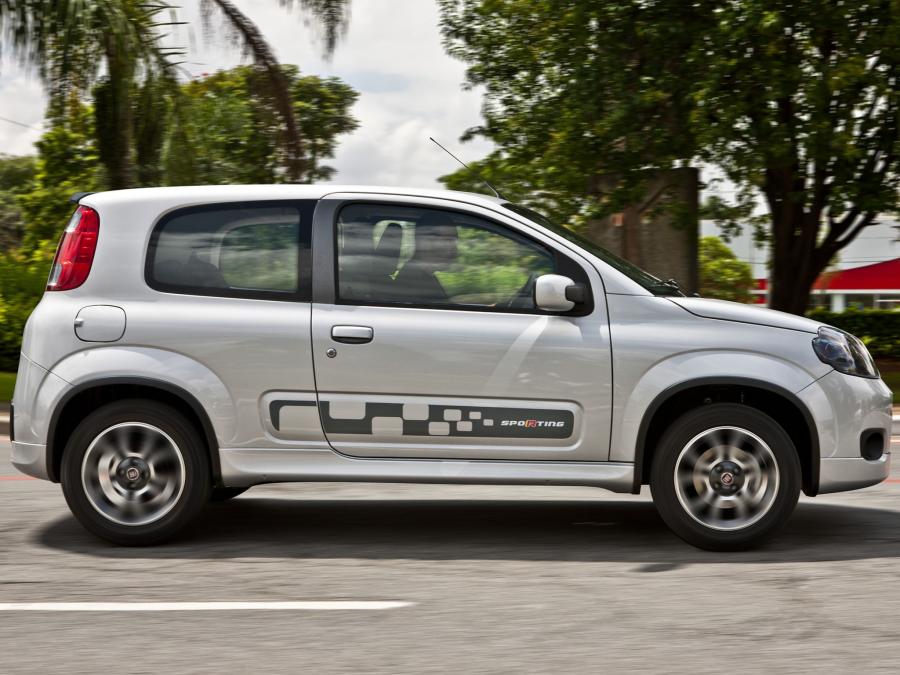  Fiat Uno Sporting 3-Door 2011 года  (фото 3 из 9)